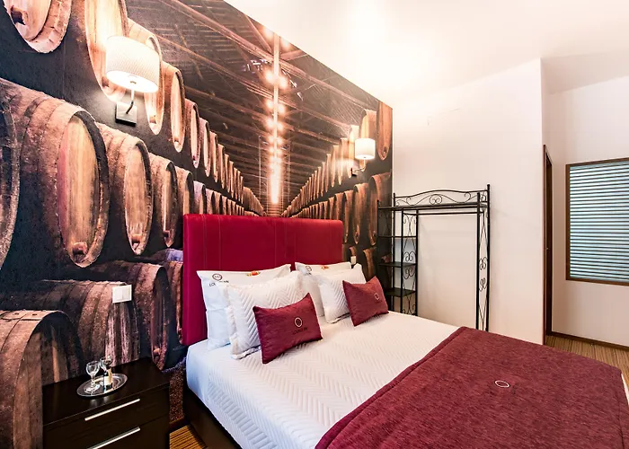 Lounge Inn Guest House